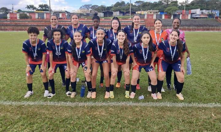 Apucarana conquista vagas para a macrorregional do Bom de Bola em três categorias