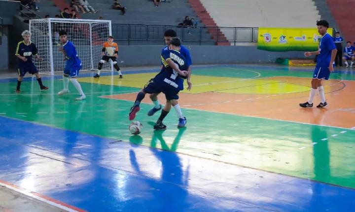 Arapongas encerra fase municipal dos Jogos Escolares do Paraná