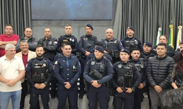 Câmara de Apucarana realizou posse do vereador Pablo da Segurança.