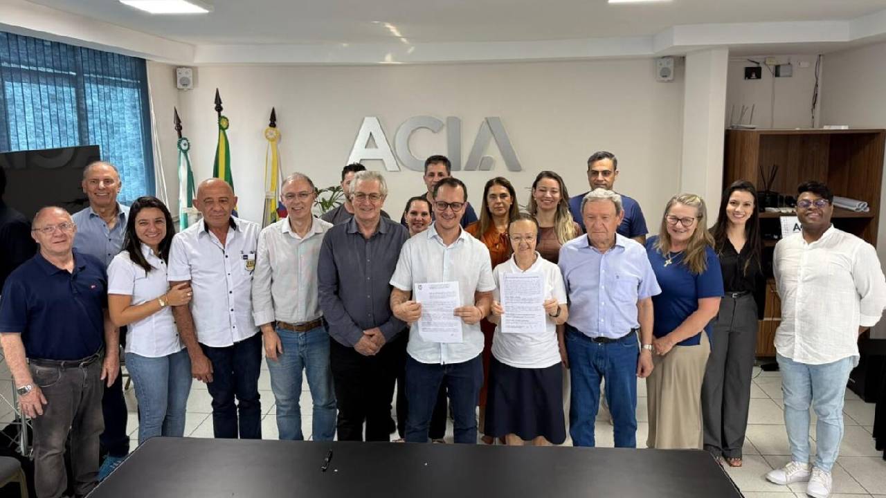 Convênio viabiliza novo curso técnico gratuito de Cuidador de Idosos em Apucarana