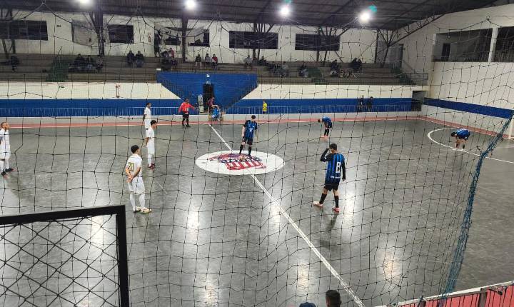 Corte do Leitão e Ipicks vão disputar o título da Liga 28 de Futsal Adulto