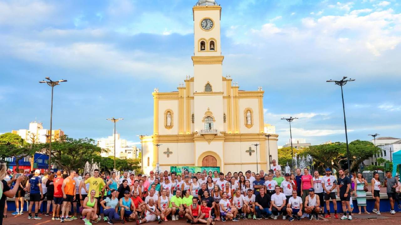 Equipe Pé Vermelho disputa a 4ª Corrida da Floresta no interior paulista