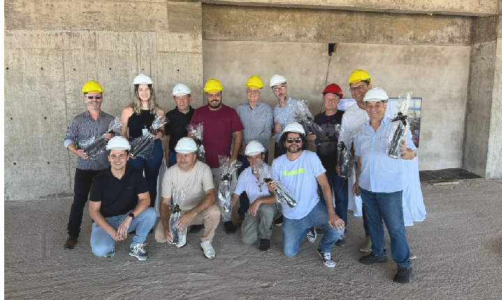 Imprensa visita pela primeira vez a obra do Centro Empresarial ACIA