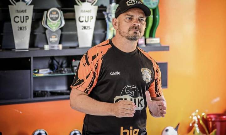 Laranja Mecânica recebe o Paraná Clube no Estádio dos Pássaros