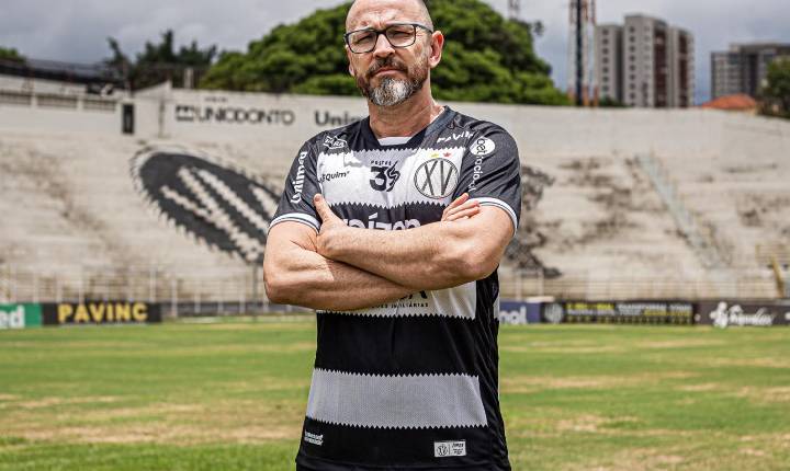Maringá FC anuncia a contratação do técnico Moisés Egert
