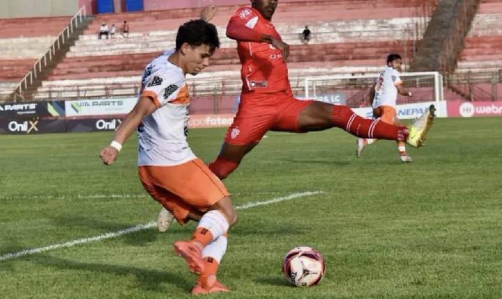Paranavaí e Laranja Mecânica empatam no primeiro jogo das quartas de final da Segundona