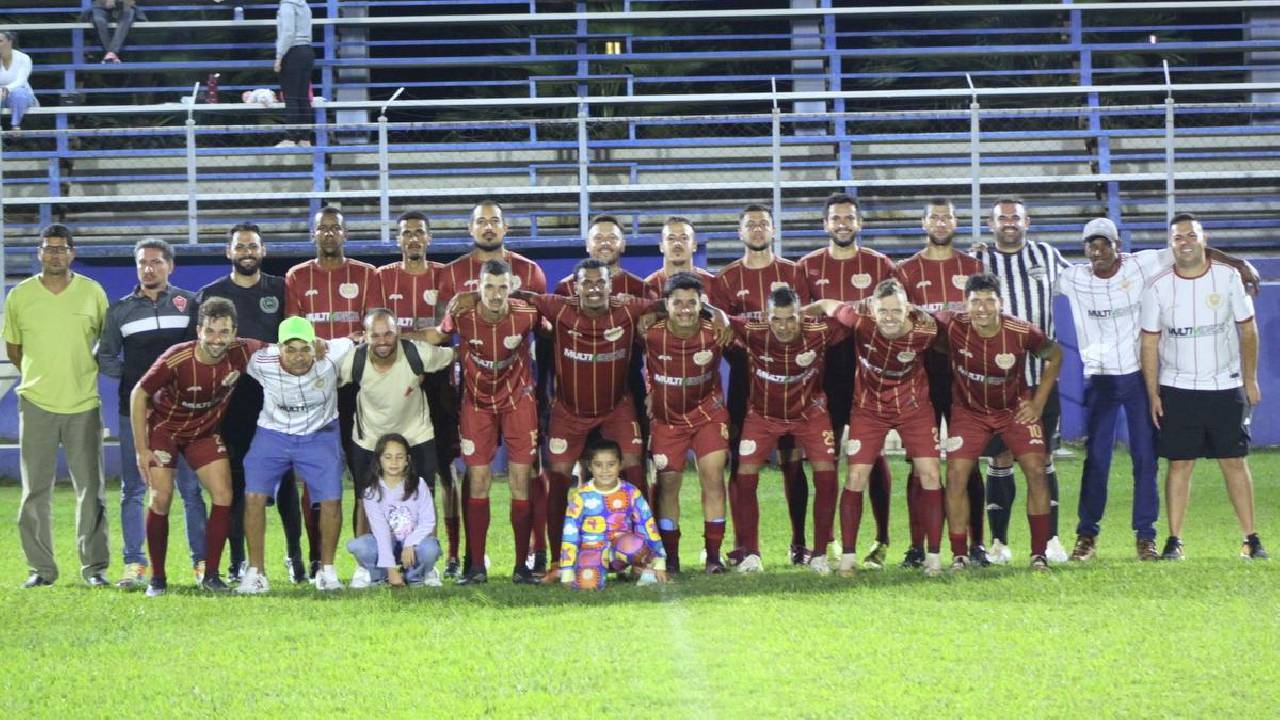 Pinheirão/Multividros tenta o título do Regional da Liga de Maringá