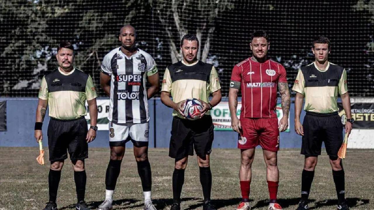 Pinheirão vence fora de casa e se mantém na liderança da Liga de Maringá