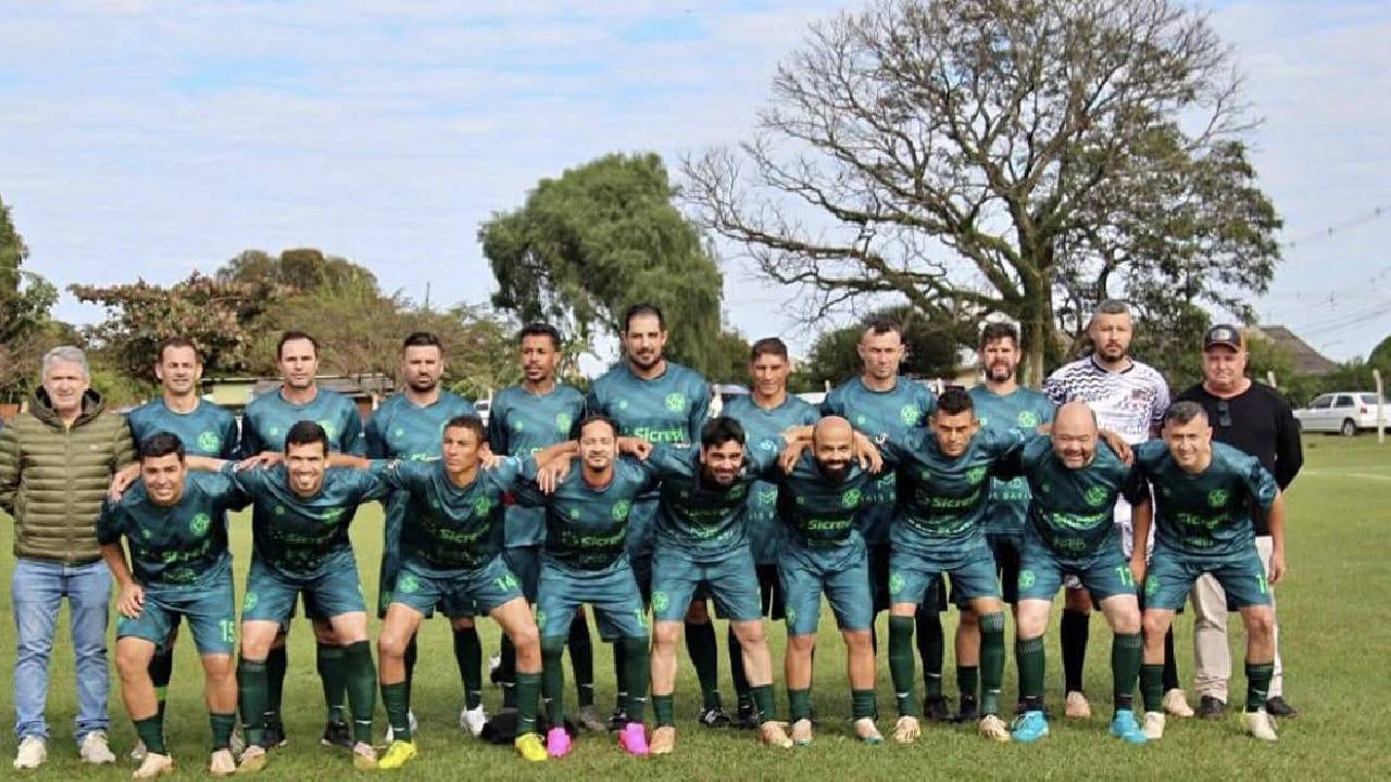 Pirapó Esporte Clube vence o Jandaia e garante vaga na final da Taça Avelino Fenato