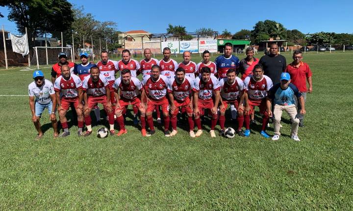 Taça Avelino Fenato movimenta o Estádio Giacomo Moreal no Pirapó