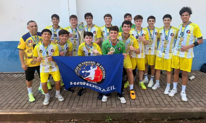 Time de handebol masculino de Apucarana ganha título do Paranaense da Série Prata