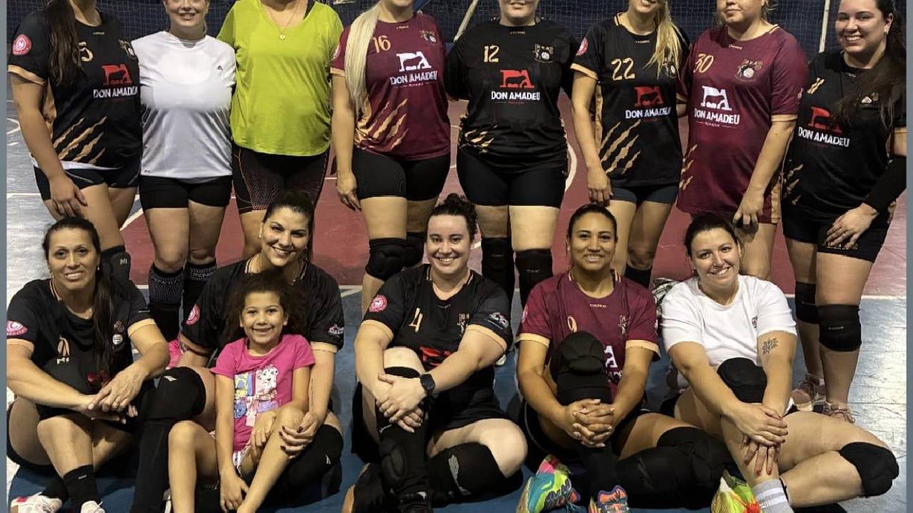 Time do Jumas realiza Quadrangular de Voleibol Feminino no “Estação Cidadania”