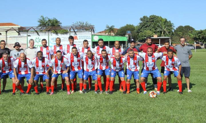 Time dos Eskecidos vence o Jandaia Esporte Clube na Taça Avelino Fenato