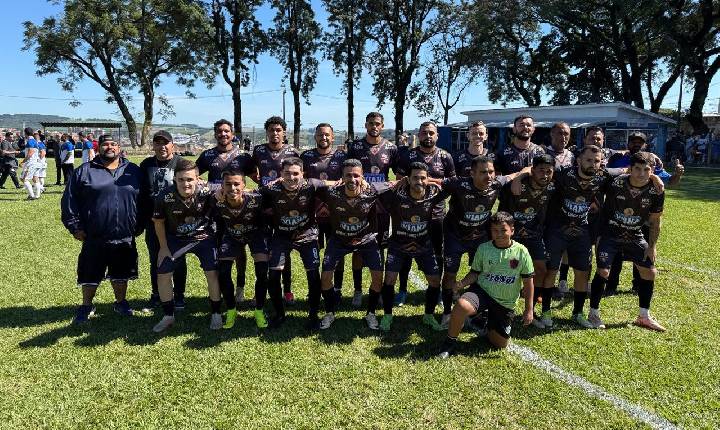 WS Estamparia conquista o Torneio do Trabalhador de Futebol em Apucarana