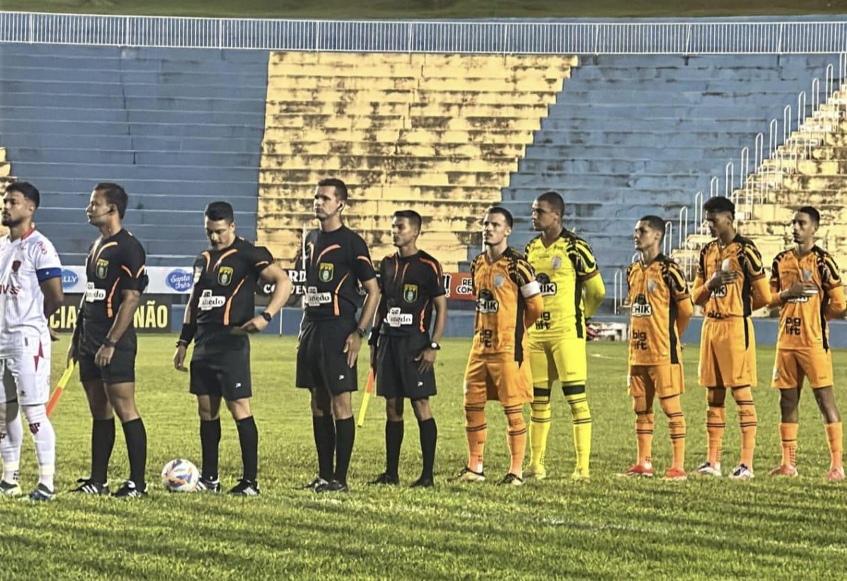 Paranavaí vira no 2º tempo e derrota o Laranja Mecânica