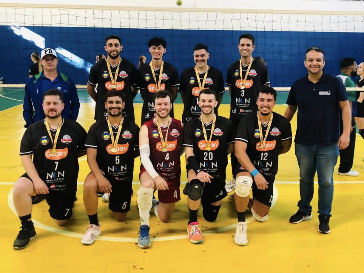 Voleibol masculino de Apucarana é campeão nos JAP´s
