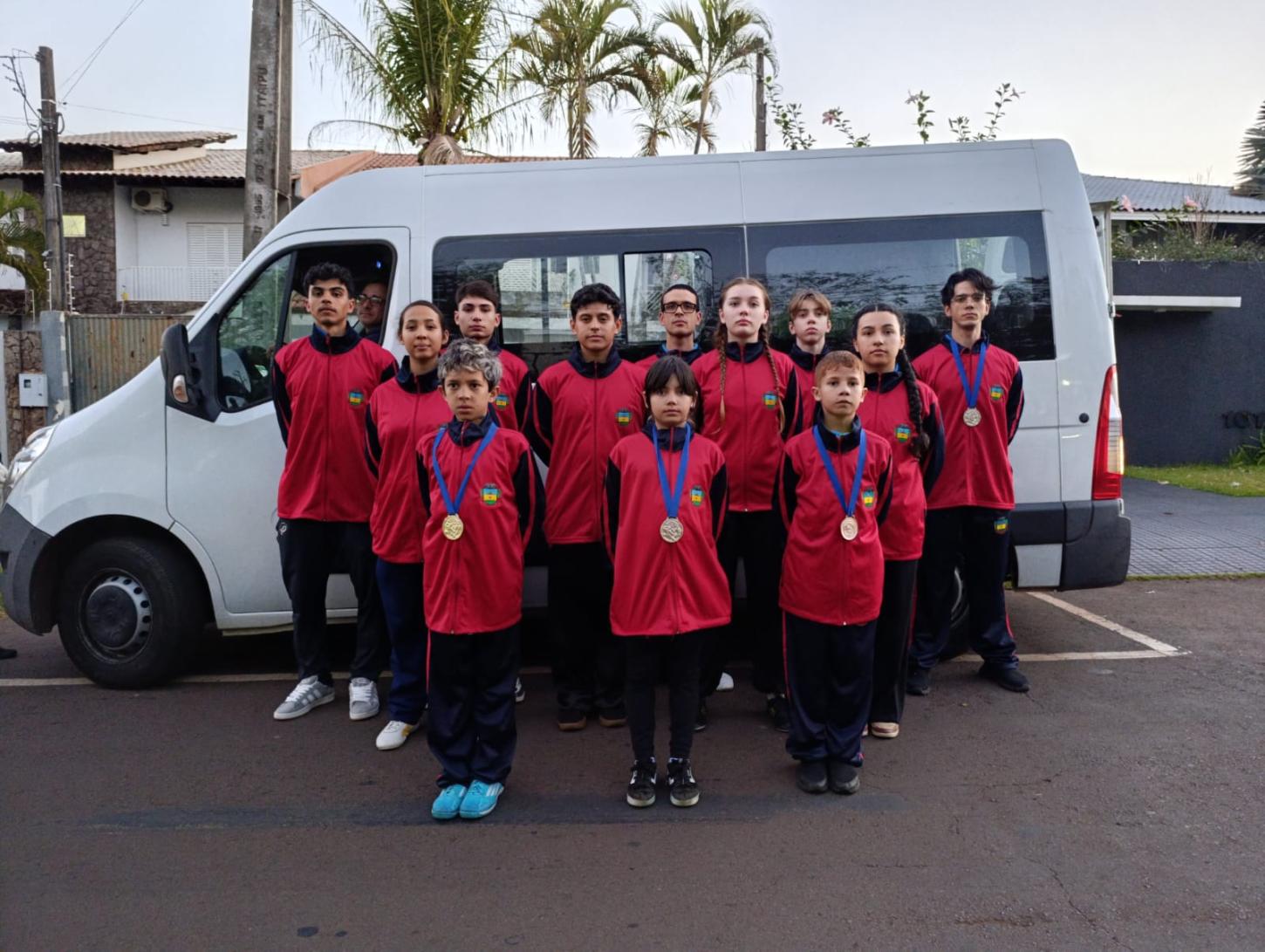 Atletas de Apucarana se destacam no Paranaense de Kung Fu