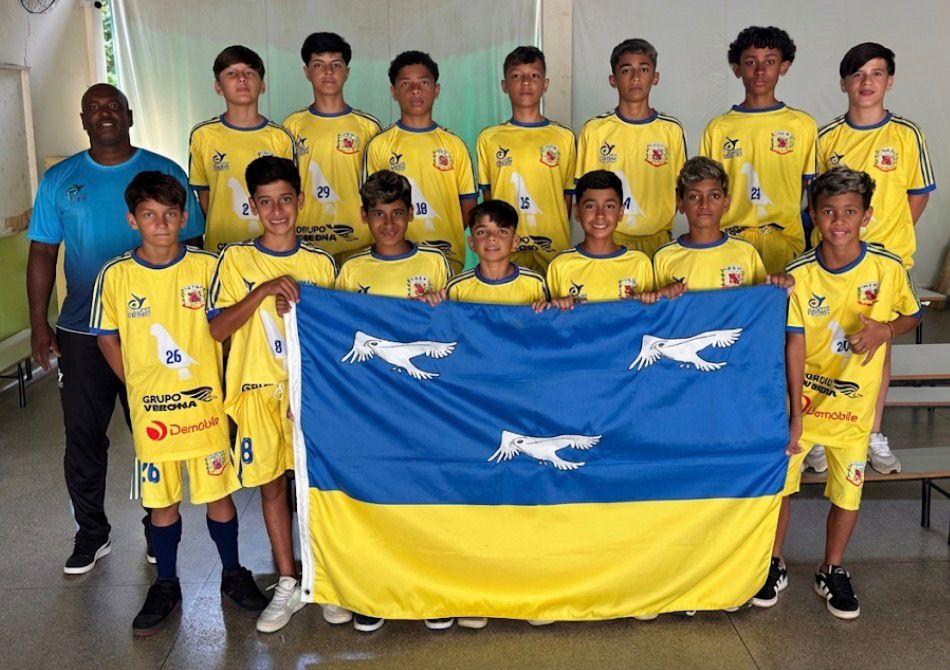 Equipes Sub-12 e Sub-15 de Arapongas participam da 16ª Copa Eco Turística Mercosul de Futebol
