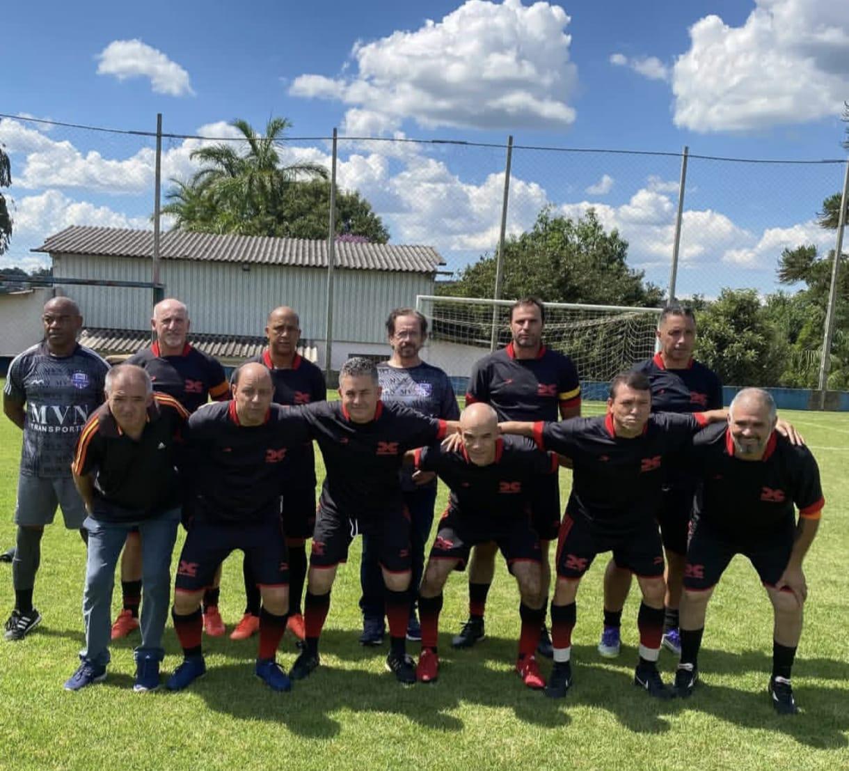 Cunha Cruz/MVN Transportes disputa mais um título no futebol suíço em Apucarana