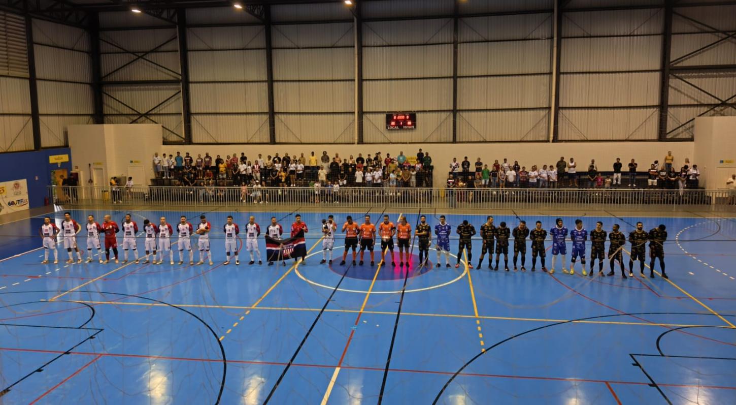 Apucarana Futsal empata com o Cândido de Abreu no “Estação Cidadania”