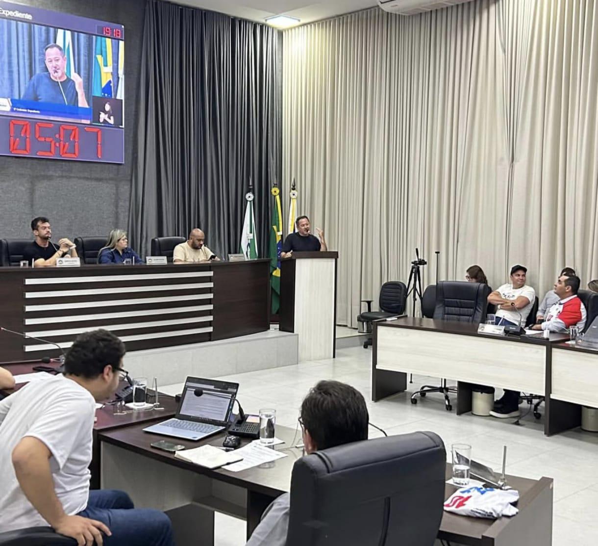 Apucarana Futsal participa da Tribuna Livre da Câmara de Vereadores.