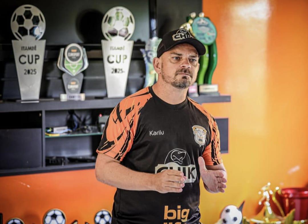 Laranja Mecânica recebe o Paraná Clube no Estádio dos Pássaros