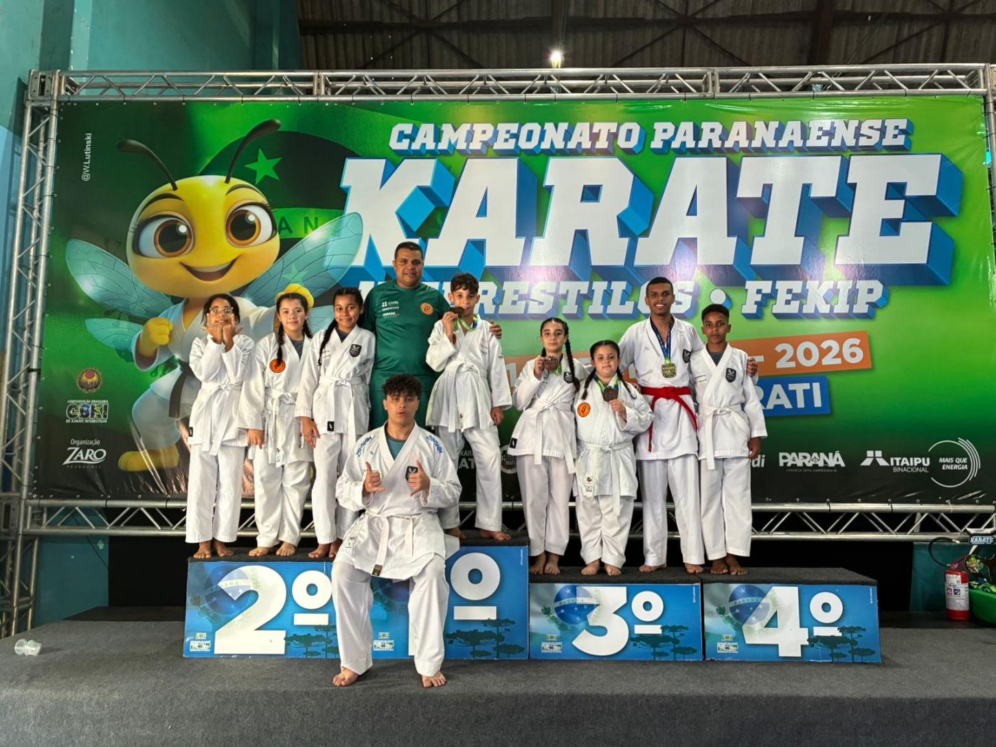Projetos de Karatê de Apucarana fazem história com dois ouros em Irati