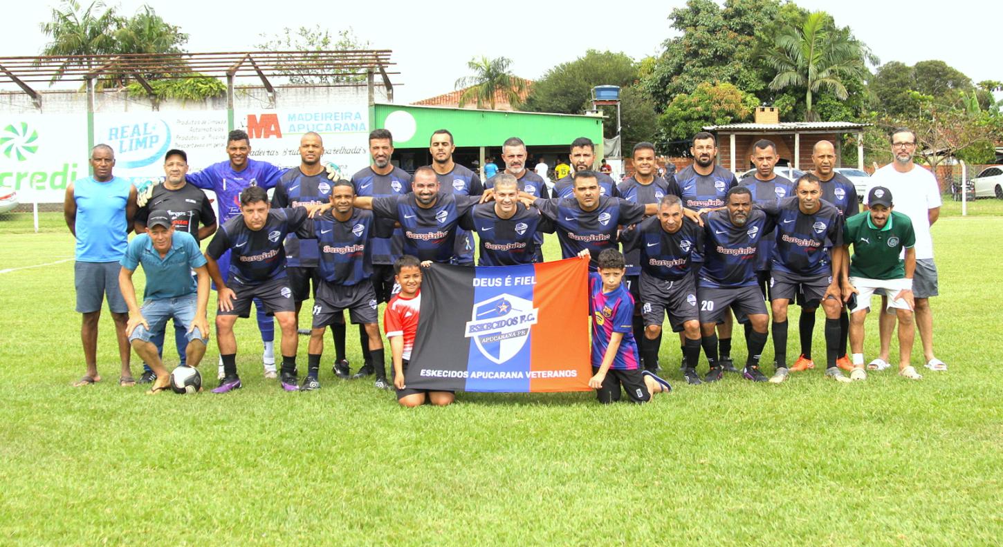 Time dos Eskecidos FC estreia com vitória na Taça Avelino Fenato de Futebol