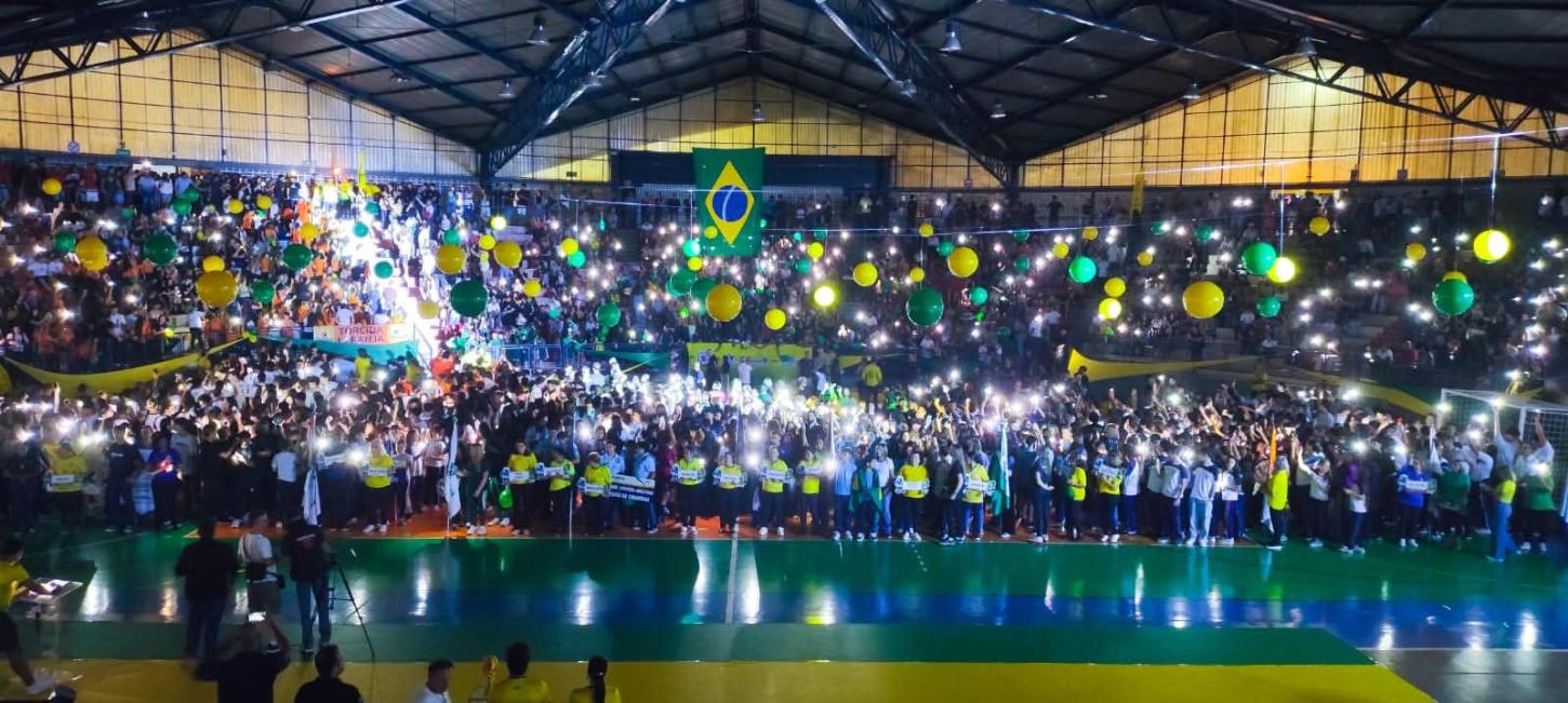 Aberta a fase municipal dos Jeps com ginásio lotado em Arapongas