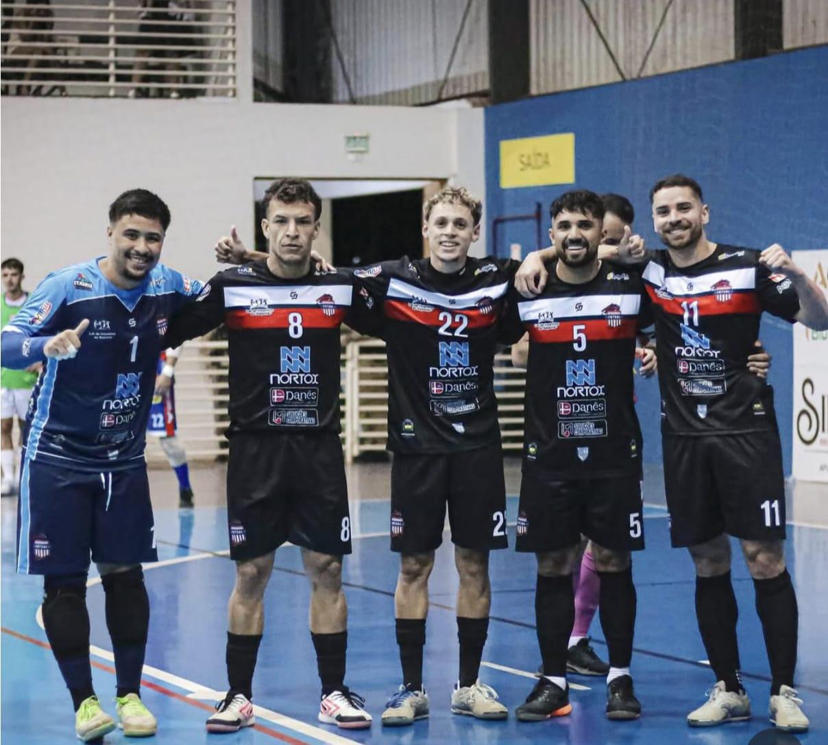 Apucarana Futsal derrota ABL e nesta terça duela com o Prudentópolis