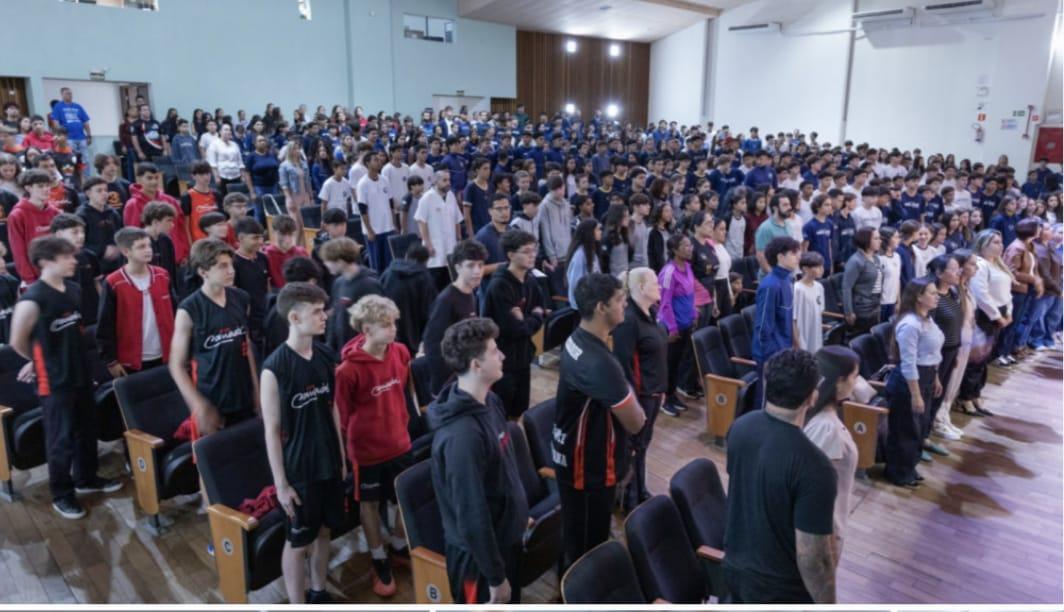 Apucarana premia atletas da fase municipal dos 72º Jogos Escolares do Paraná