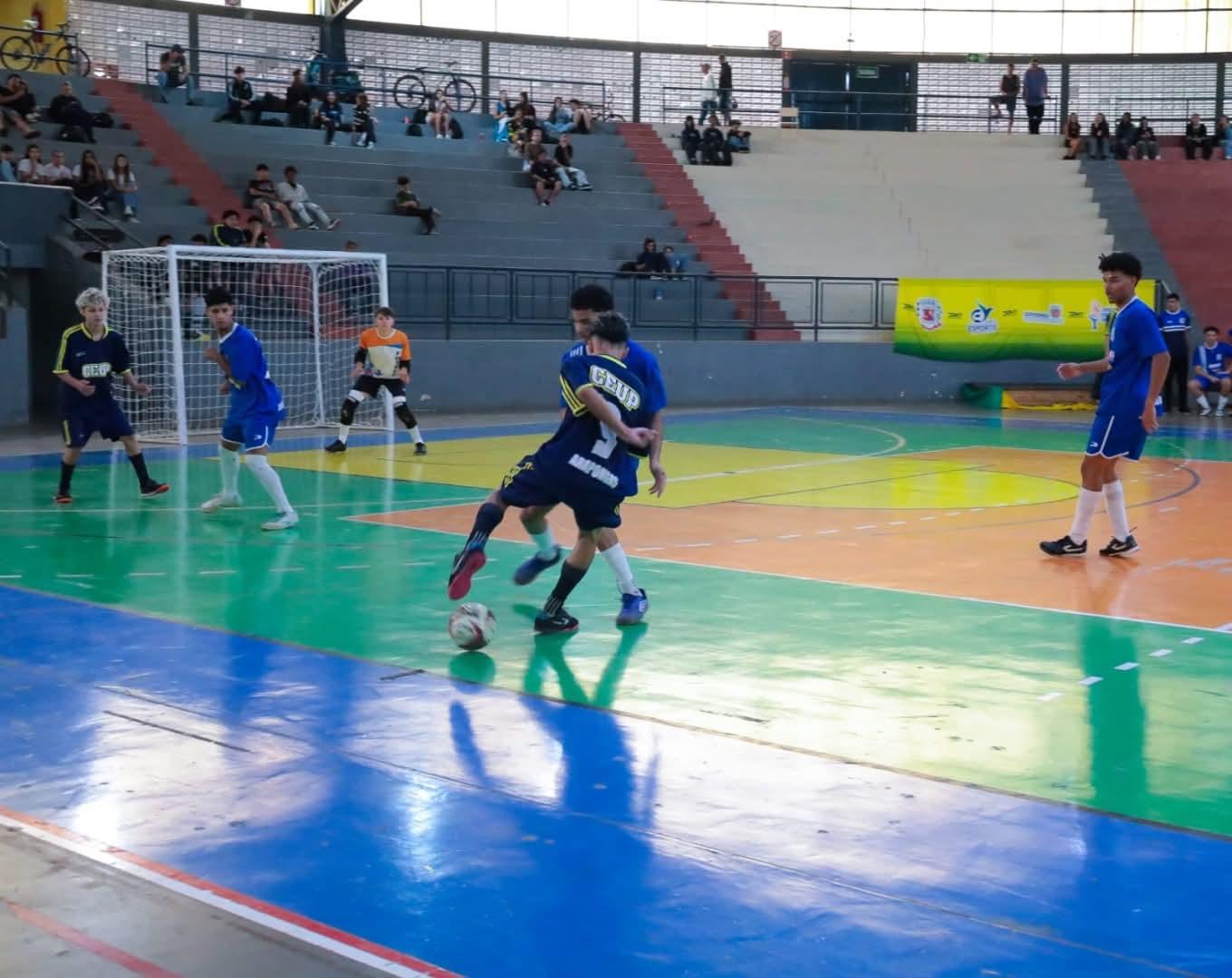 Arapongas encerra fase municipal dos Jogos Escolares do Paraná