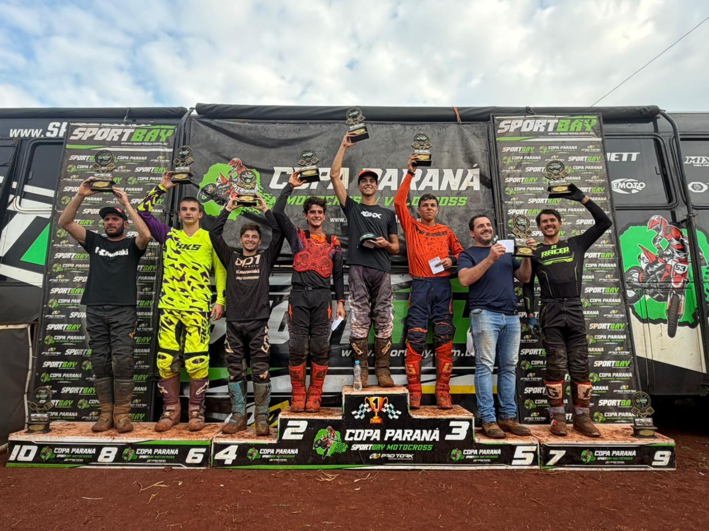 Jovem piloto apucaranense é destaque na Copa Paraná de Motocross