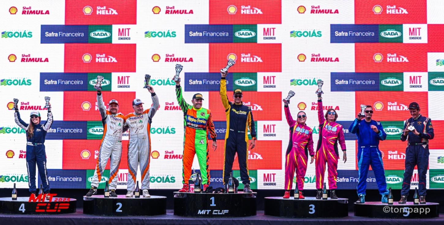 Pai e filho conquistam pódios na Mitsubishi Cup em SP