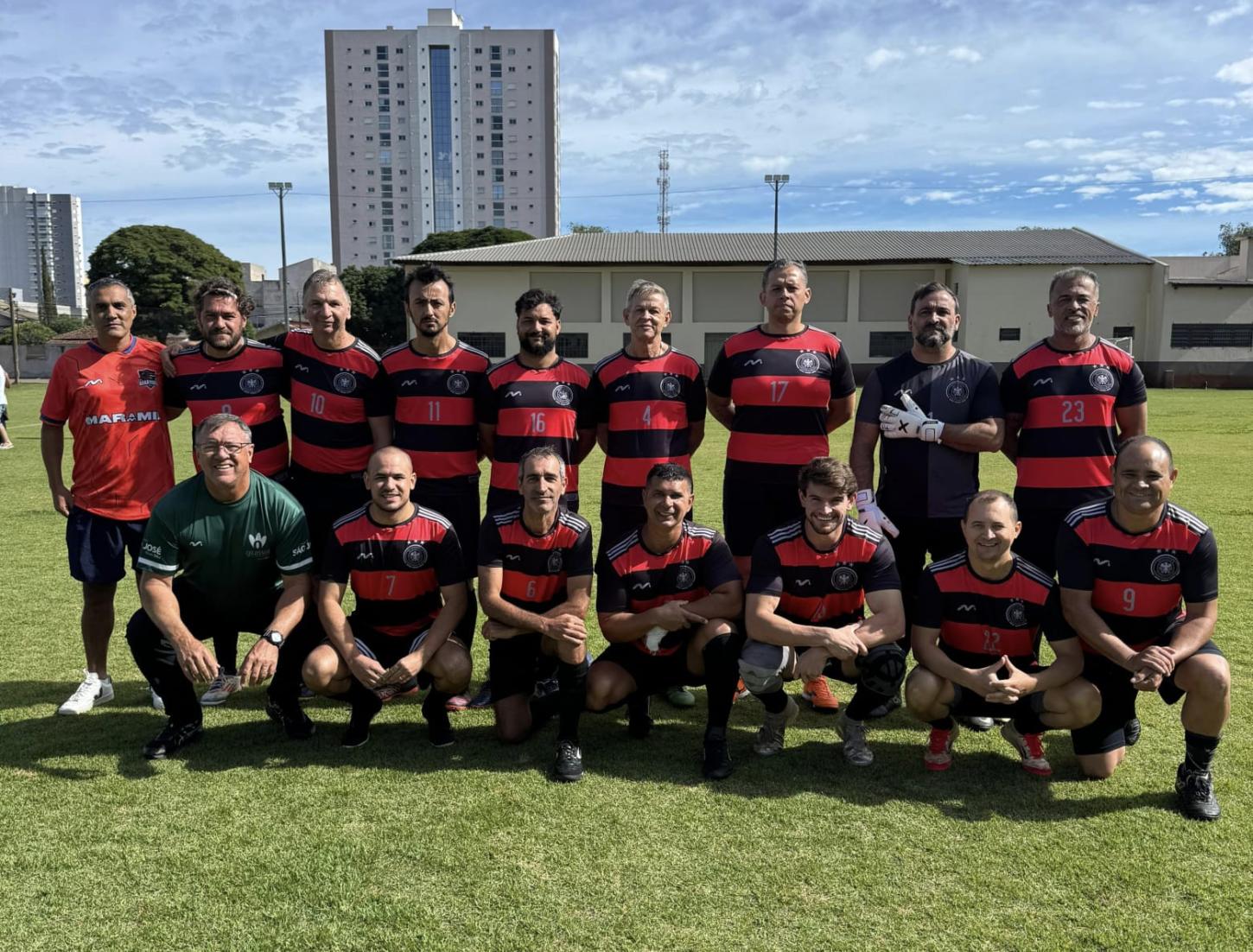 Alemanha e Itália vencem na Copa dos Pais de Futebol Suíço