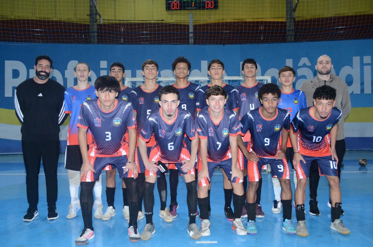 Futsal masculino de Apucarana fica em 2º lugar na fase regional dos JOJUP´s