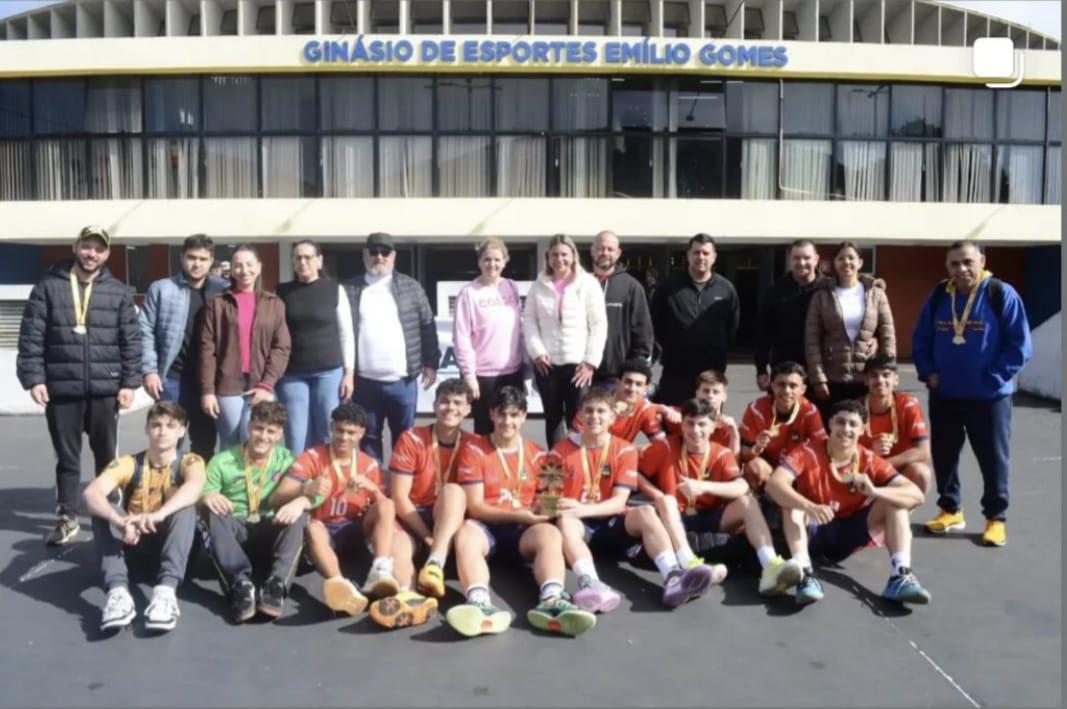 Handebol masculino de Apucarana é campeão invicto na fase regional dos JOJUP´s