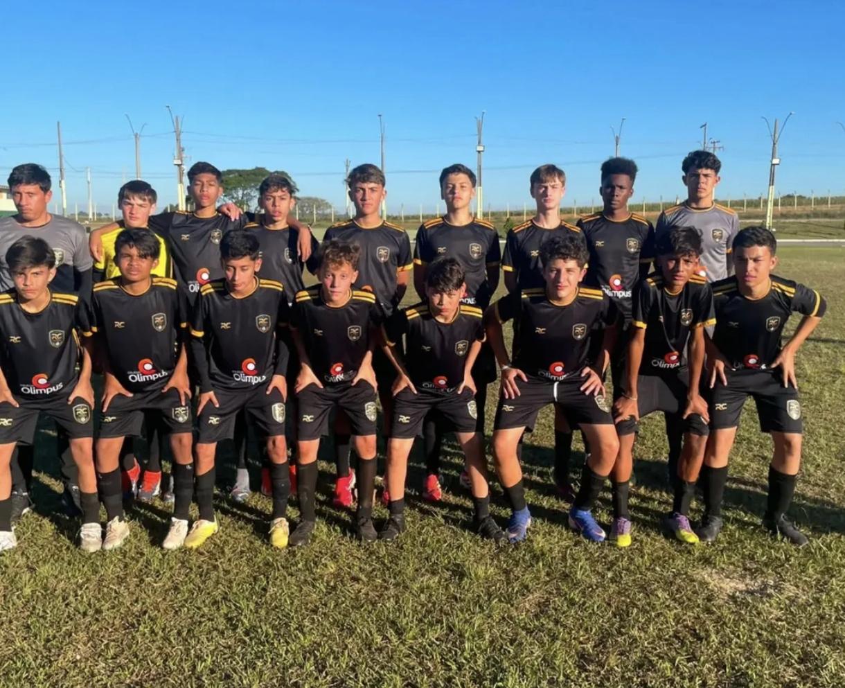 Escola de Futebol RC abre inscrições em Arapongas