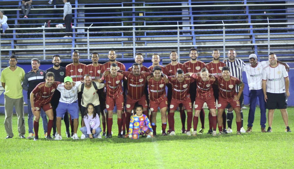 Pinheirão/Multividros tenta o título do Regional da Liga de Maringá