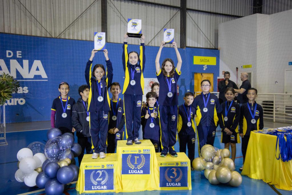 Prefeitura de Apucarana premia vencedores dos Jogos das Crianças 2026